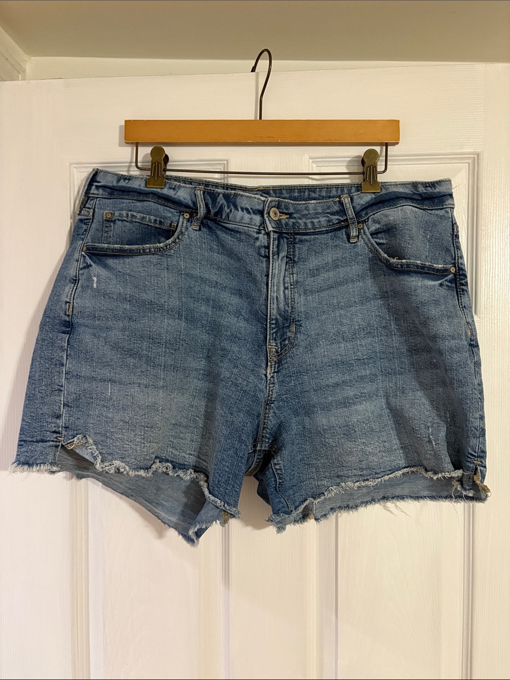 Raw Hem Mid Blue Denim Women’s Shorts